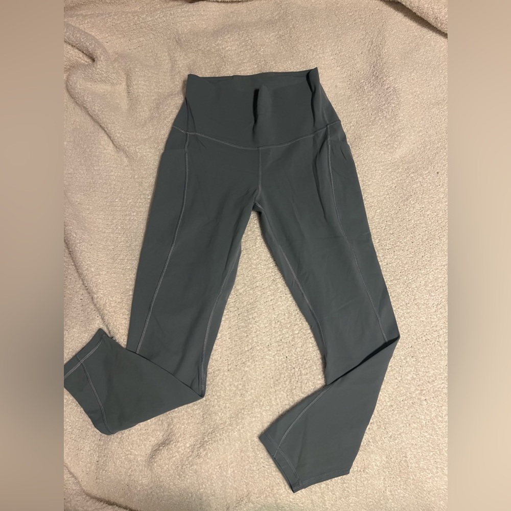 Lululemon Align Legging 25” with pockets